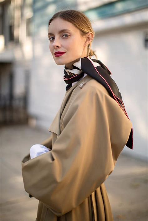 集多重身份于一身，法国女郎Garance Dore靠博客红遍时尚圈：为什么说她是最好的女性街拍摄影师？|街拍|兰丝|摄影师_新浪新闻