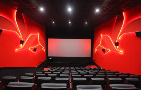 上海环贸百丽宫IMAX影城迎来十周年 举办《巨齿鲨2》观影会——上海热线娱乐频道