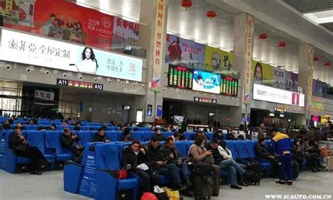 中国长春火车站夜景,都市风光,建筑摄影,摄影素材,汇图网www.huitu.com