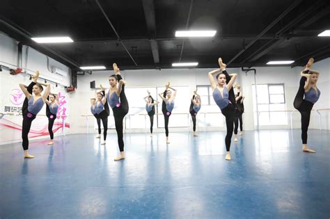 陕西舞蹈系的大学有哪些 陕西舞蹈大学排名中这三所院校值得报考_2023舞蹈艺考最新资讯-舞蹈艺考培训就在舞研艺考！