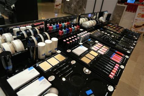 品牌化妆品批发拿货价-美容美体 - 货品源货源网