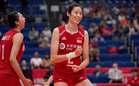 名记：中国女排教练组助朱婷加盟天津 未来仍出国_手机新浪网