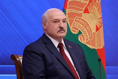 白俄罗斯总统卢卡申科回应欧盟制裁：如果我们关闭天然气管道会怎么样呢？__财经头条