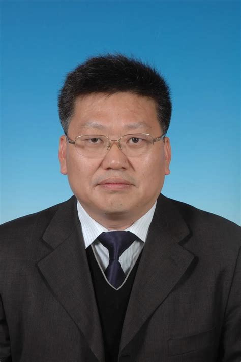 科大讯飞董事长刘庆峰荣膺2013年度中国十大创新人物-泰伯网