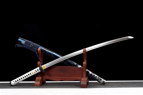 龙泉市刀剑花纹钢烧刃一体影视宝剑日式指挥用刀摆件硬长剑未开刃-阿里巴巴