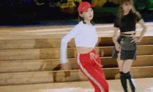 宋茜《官能支配》MV真的太飒了，姐姐跳舞绝了！我又可以了！_腾讯视频