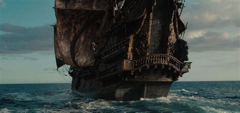 世界十大鬼船，加勒比海盗2鬼船名字