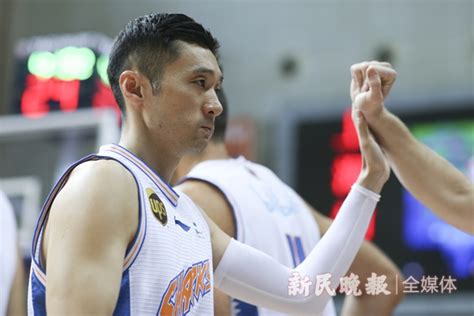 刘炜退役了，但不离开！将出任上海男篮领队，继续与球队一起战斗_文体人物_新民网