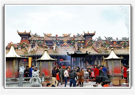 中国寺庙推出“瓦捐”，每天香火钱不断，网友：换种坑人的套路