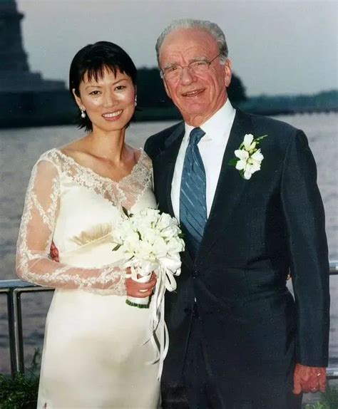 与邓文迪离婚9年后，91岁传媒大亨默多克与前超模离婚，千亿财产怎么分？_凤凰网