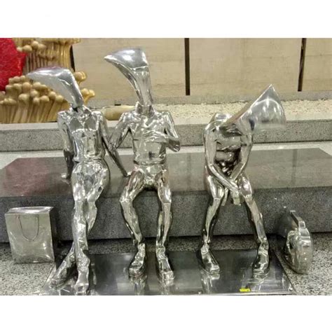 玻璃钢仿铜人物雕塑作品-无锡云物雕塑艺术工程有限公司