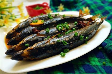 【家常鲅鱼炖咸菜的做法步骤图，怎么做好吃】亚欣1_下厨房