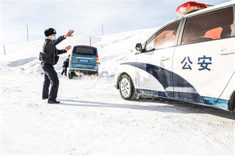 新疆富蕴：雪海救援-人民图片网