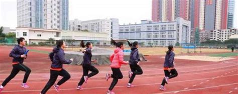 杭州宝力体育设施工程有限公司承建龙游县职业教育中心400米田径场正式落成