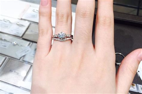 戒指多大合适 手指戒指尺寸如何测量 - 中国婚博会官网