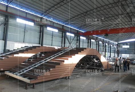 六盘水客户于2017年10月18日德普工厂验货 - 广州德立游艇码头工程有限公司