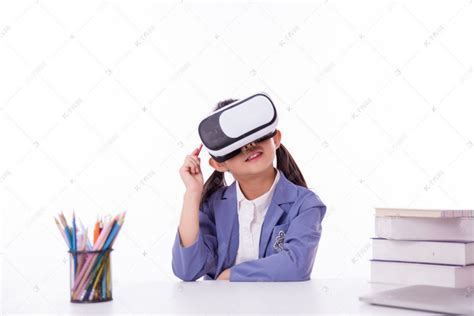 科技人像虚拟科技VR小学生眼镜摄影图配图高清摄影大图-千库网