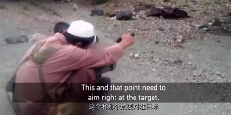 英文纪录片“大尺度”披露中国新疆反恐形势(含视频)_手机新浪网