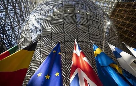 欧盟：对俄罗斯经济制裁将延长至2019年1月31日_荔枝网新闻