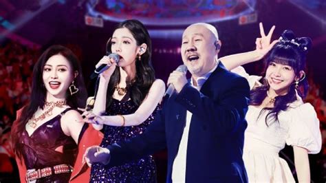 《2022江苏卫视元宵晚会》希林娜依·高神仙开嗓唱《Mirror》