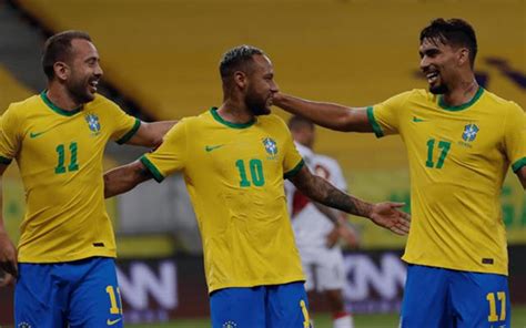 南美预选：巴西队终结连胜势头，乌拉圭队锋线连续哑火_东方体育