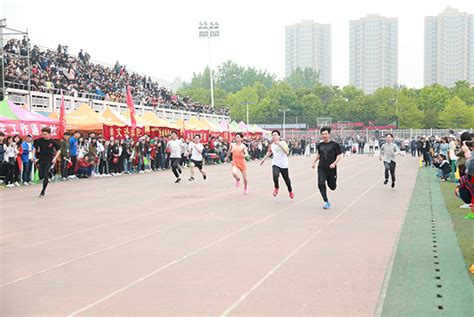 江南大学举行庆祝中华人民共和国成立73周年升旗仪式-江南大学新闻网