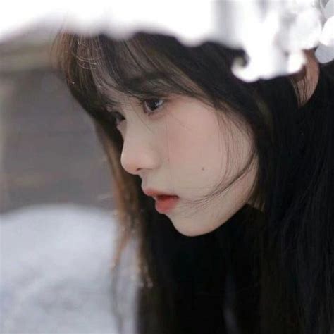女生简单温柔干净头像