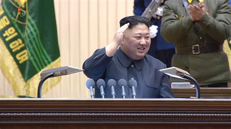 朝鲜这档节目的主持人 站起来了(图)|朝鲜|李春姬|播音员_新浪新闻