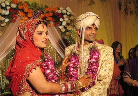印度结婚风俗和仪式 印度女人为什么要给男人彩礼_婚庆知识_婚庆百科_齐家网