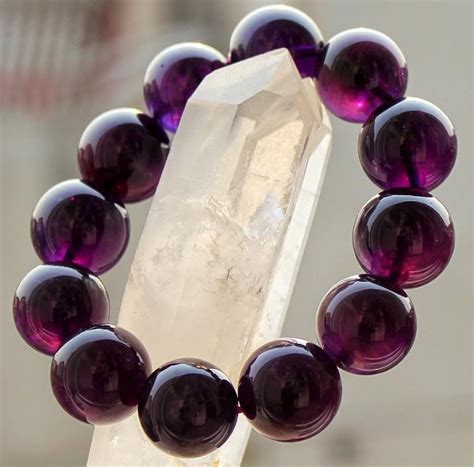 分析紫水晶的含义 介绍它所蕴含的意义_伊秀服饰网|yxlady.com
