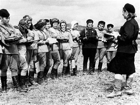 二战时，苏联女兵竟然穿裙子打仗是为了诱惑敌人吗？