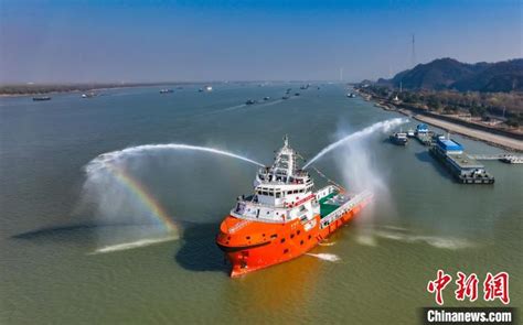 江苏沿海最大马力多用途应急救援拖轮“苏海01”入列-中华航运网