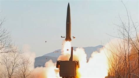 韩国联合参谋本部：朝鲜向半岛东部海域发射3枚弹道导弹