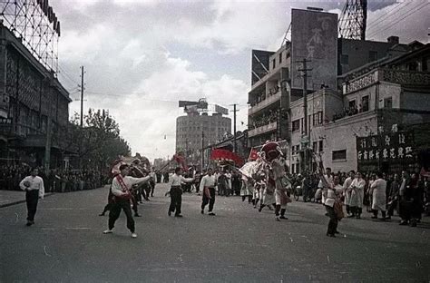老照片：1949年上海记忆，解放前夕的市井生活 - 派谷照片修复翻新上色