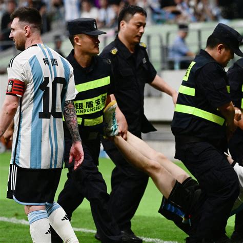 冲进球场拥抱梅西的球迷被行政拘留 - 2023年6月17日, 俄罗斯卫星通讯社