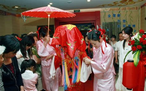 中国传统婚礼习俗_360新知