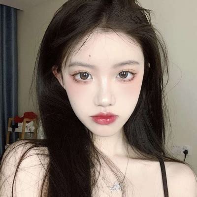 妆容图片甜美女生头像