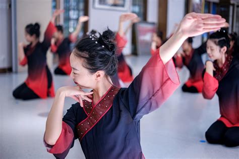 关于北京舞蹈学院中国舞等级考试-搜狐大视野-搜狐新闻