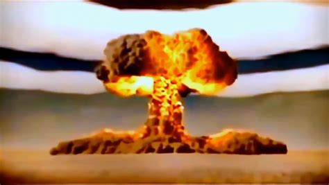 中国第一颗三百万吨氢弹试爆珍贵画面