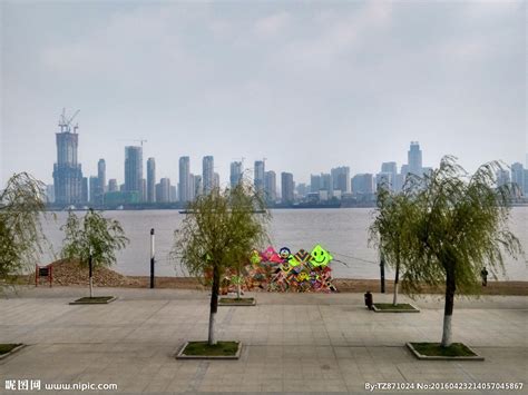 武汉南岸嘴江滩公园，可珍藏你在冬日里的限定美好_沙滩_梧桐_大道