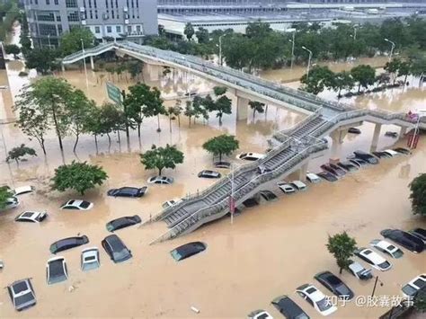 深圳强暴雨 大水淹了车公庙地铁站 道路车辆被浸_盐田网