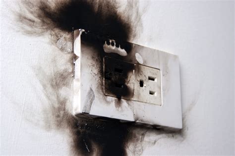 What Causes Electrical Outlets To Spark? | Gulf Coast Electric
