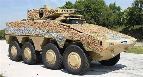解放军新款6×6轮式步战车亮相，配备无人遥控炮塔！|步兵战车|解放军|炮塔_新浪新闻