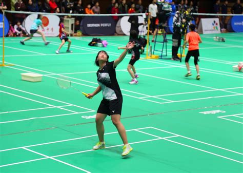 喜报 ——同济二附中羽毛球校队在上海市青少年羽毛球 公开赛中赢得佳绩