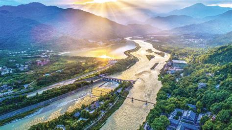 都江堰 水的顺势疗法 | 中国国家地理网