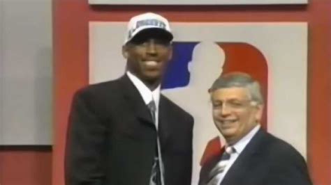 回忆杀：1996年大卫斯特恩宣布科比当选NBA新秀