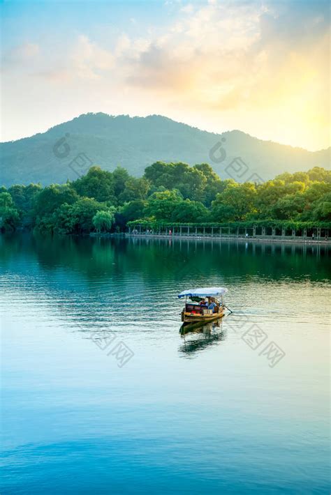 航拍重庆石桥湖 湖光山色风景美 - 上游新闻·汇聚向上的力量