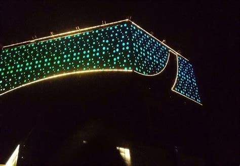 甘肃平凉宏安家居广场-LED点光源，LED灯条屏，LED格栅屏，LED网格屏，LED媒彩屏-鑫四禾光电生产厂家