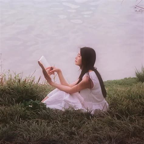 看书头像非主流女生图片