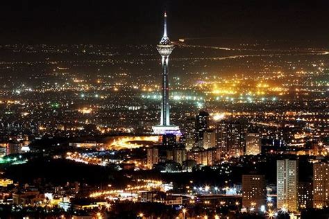 伊朗德黑兰市的阿扎迪塔符号高清图片下载-正版图片502922078-摄图网